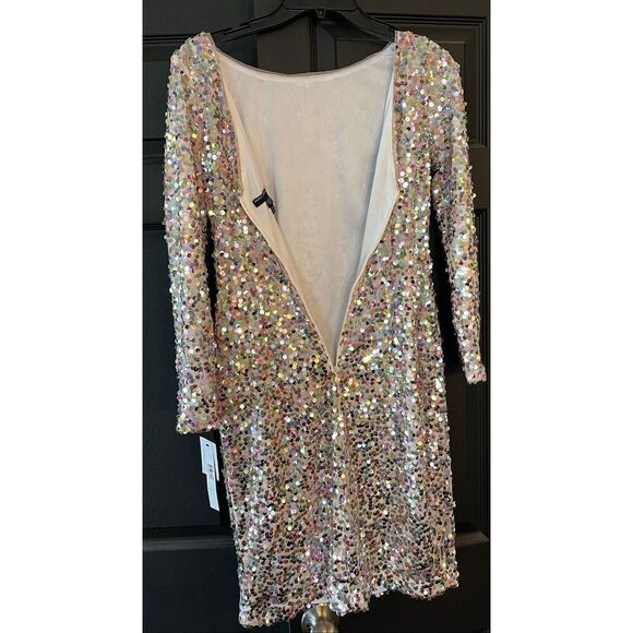 Maggy London Women's Long Sleeve Back V-Neck Sequin Dress - 4 - Picture 5 of 8